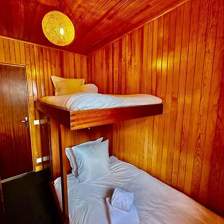 New 3-bedroom 1850 Close To Slopes 아파트 *