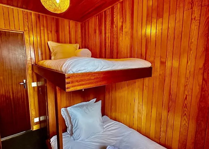 New 3-bedroom 1850 Close To Slopes 公寓 *